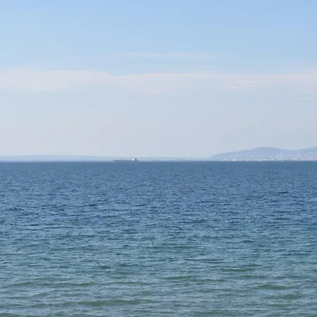 Daire Superb Seaview In Peraía
