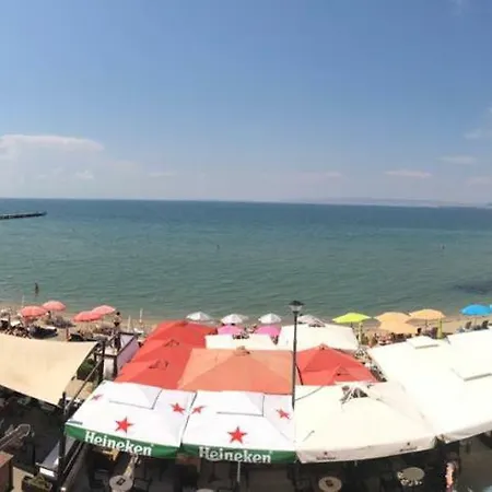 Daire Superb Seaview In Peraía